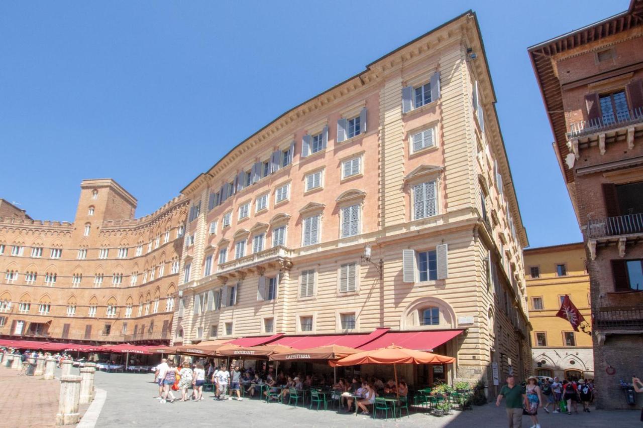 Apartmán Palazzo Chigi Zondadari Siena Exteriér fotografie