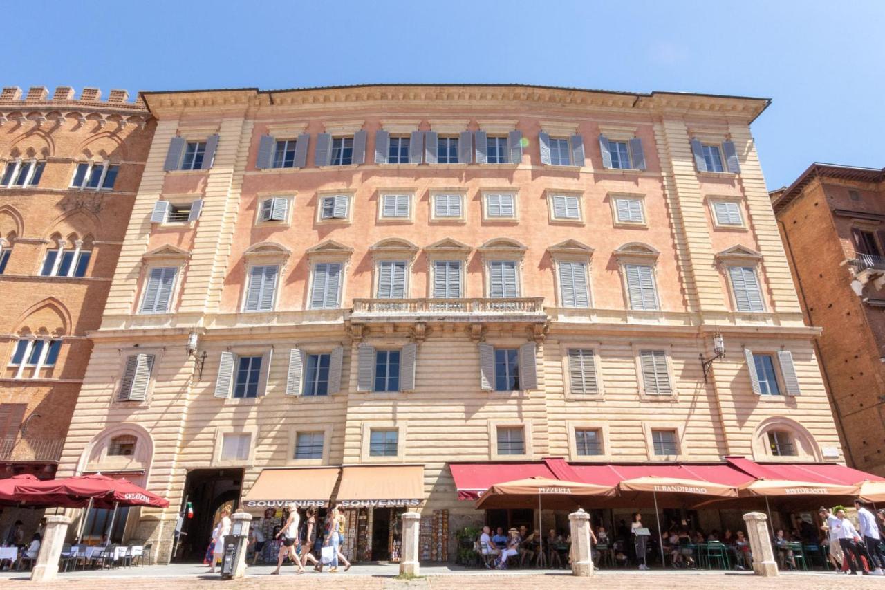 Apartmán Palazzo Chigi Zondadari Siena Exteriér fotografie